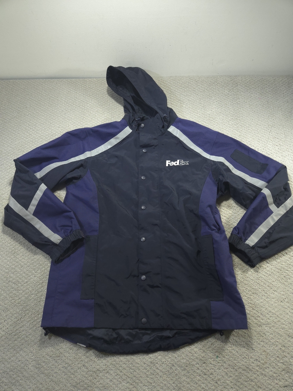 FedEx Jacket Mens Purple Raincoat Reflective Stripes Stan Herman